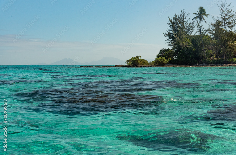 Fototapeta premium Huahine's lagoon, French Polynesia