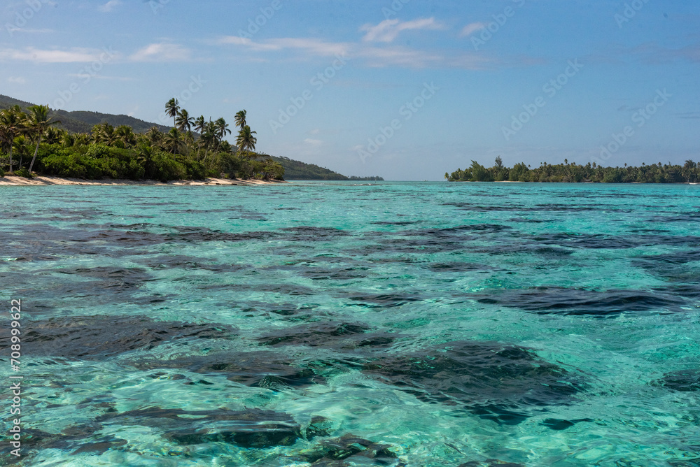 Fototapeta premium Huahine's lagoon, French Polynesia