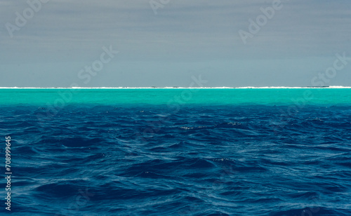 Huahine's lagoon, French Polynesia © Azathoth Pics