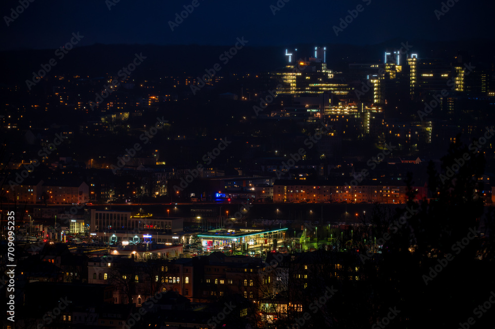 Bergische Universität Wuppertal bei Nacht