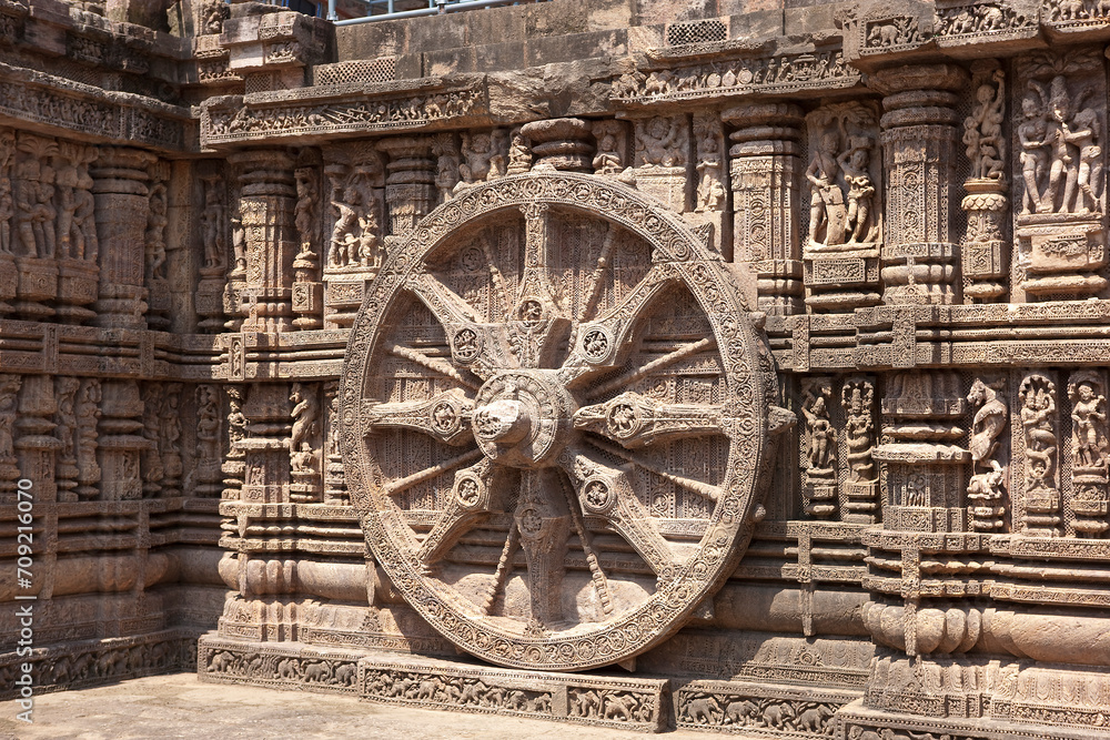 Obraz premium India Konark Hindu temple on a cloudy winter day