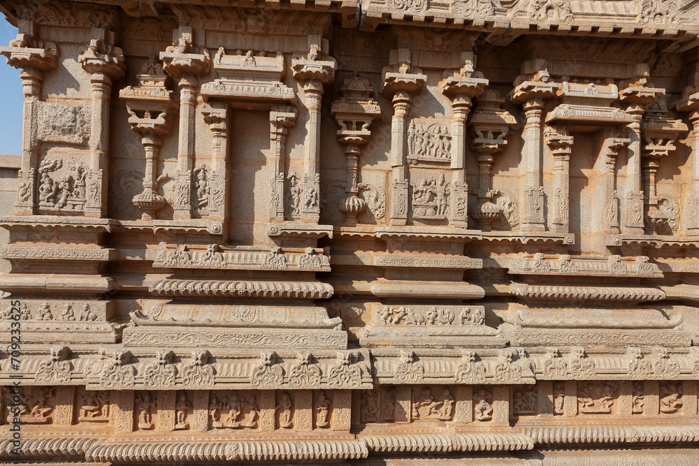 Fototapeta premium India ruins of Hampi on a sunny winter day