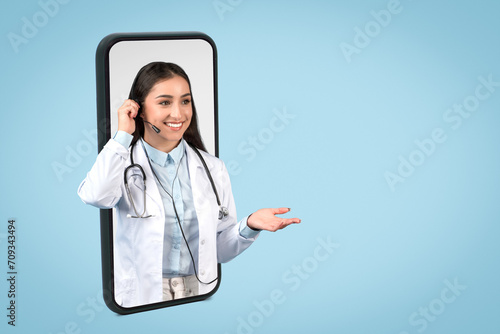 Virtual female doctor consultation via smartphone app photo