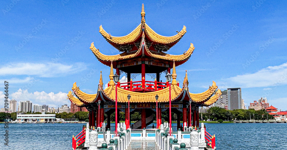 Obraz premium Wuliting and Blue Sky in Taiwan