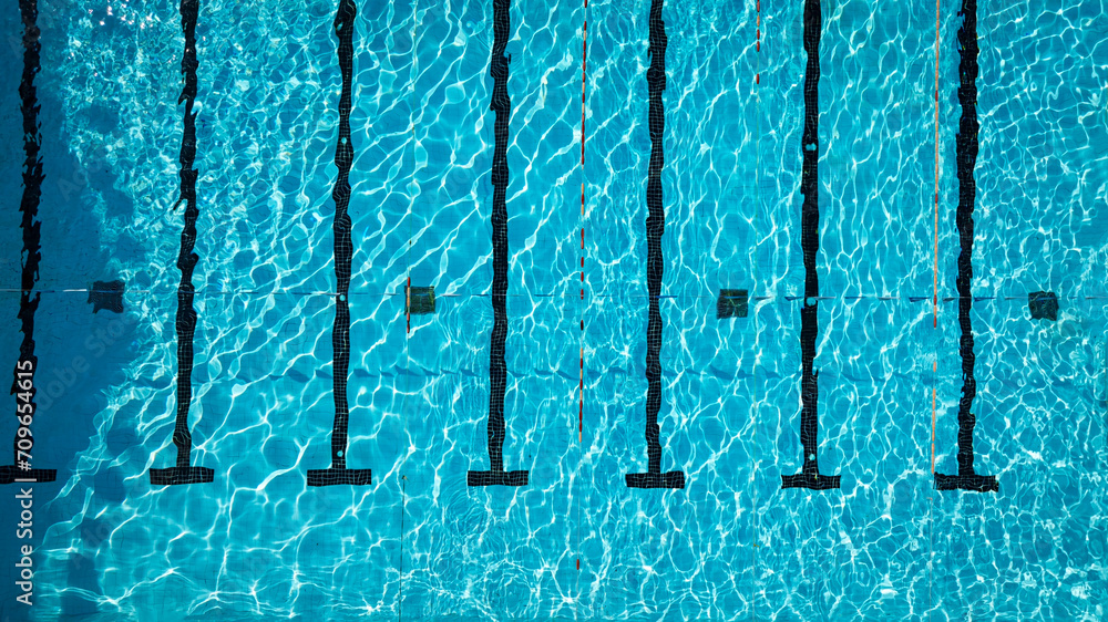 Top view in swimming pool - obrazy, fototapety, plakaty 