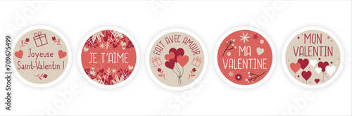Ensemble de stickers, autocollant pour célébrer la Saint-Valentin et l'Amour - Autocollants rond avec des messages romantiques - Illustrations vectorielles douces pour la romance - Cœurs et végétaux 