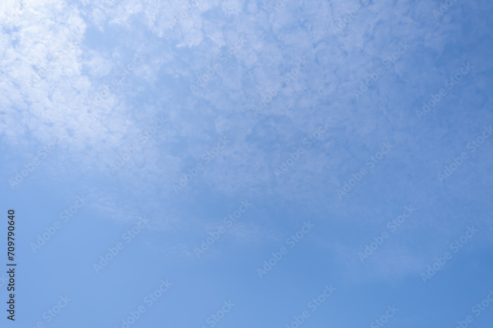 Fototapeta premium Blue sky and white cloud