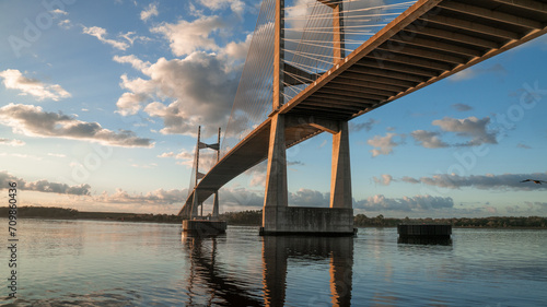 Fototapeta Naklejka Na Ścianę i Meble -  Sunrise view of the Dames Point Bridge in Jacksonville, Florida.