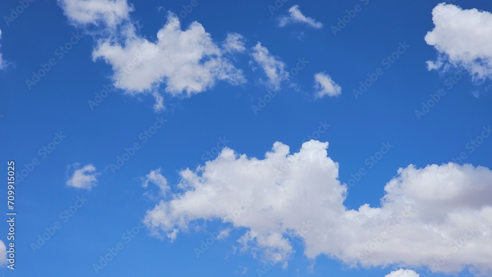 Obraz premium blue sky with clouds