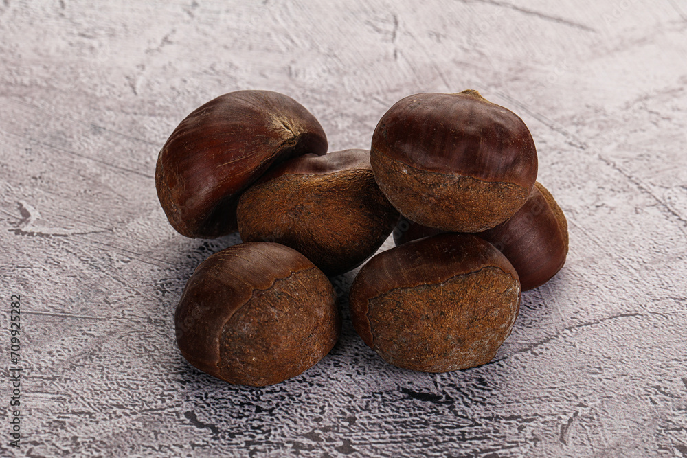 Obraz premium Tasty delicous brown natural Chestnut