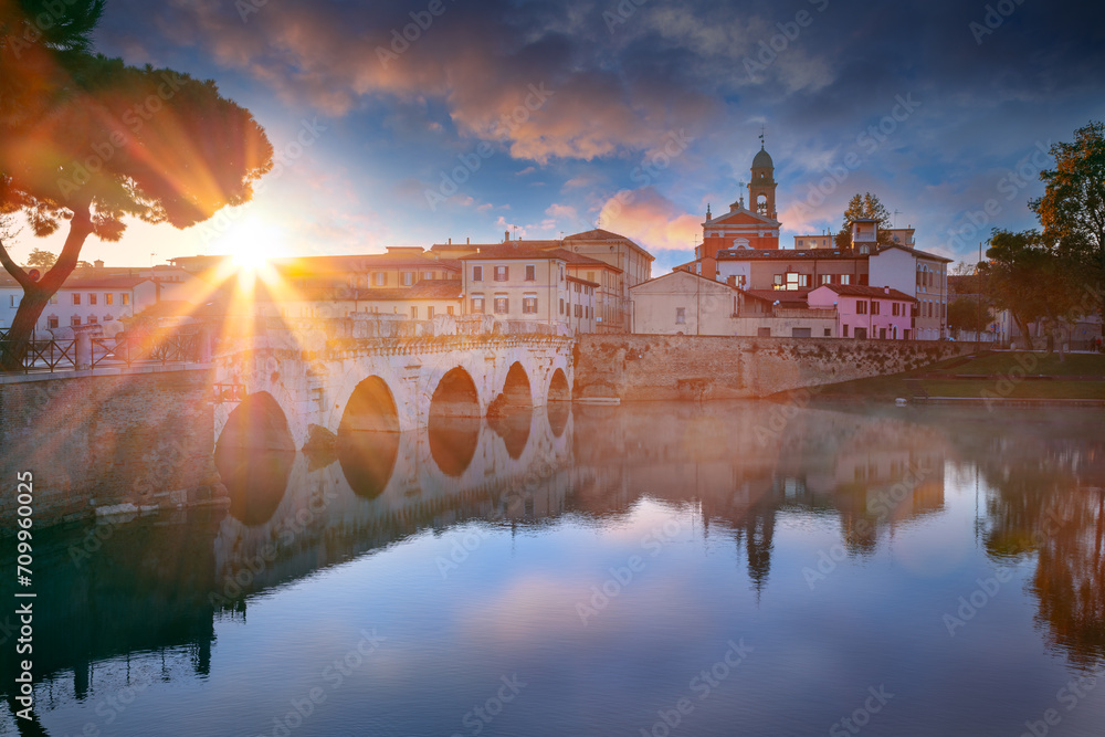 Obraz na płótnie Rimini, Italy. Cityscape image of historical center of Rimini, Italy at sunrise. w salonie