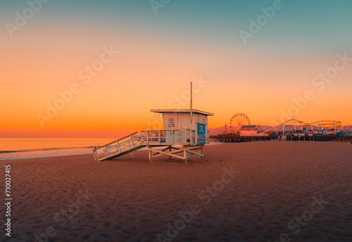 Santa Monica Lifeguard Tower © chrisdonaldsonmedia