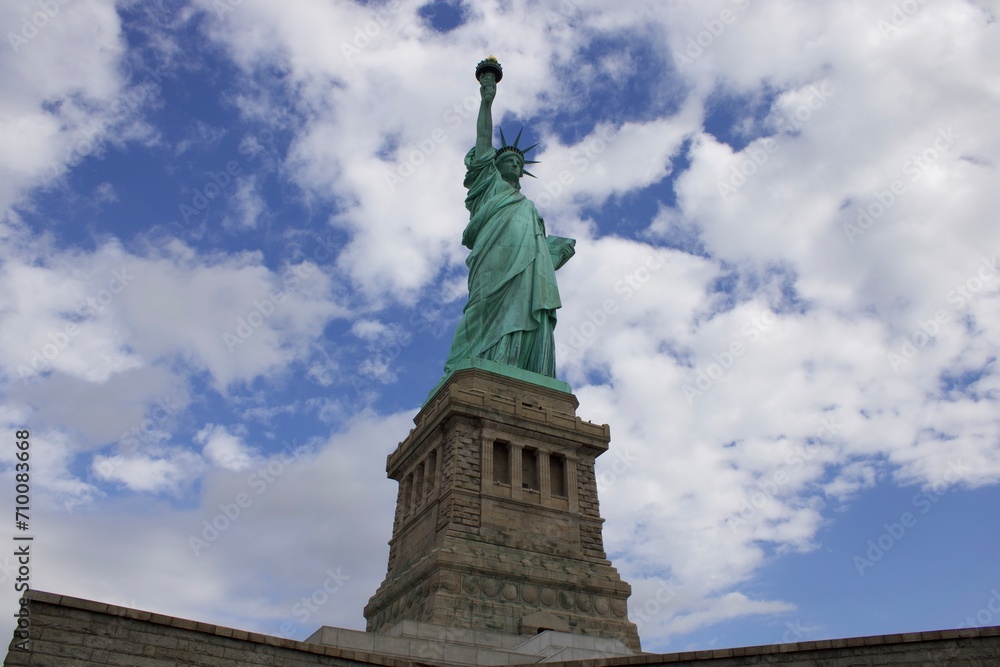 statue of liberty city 
