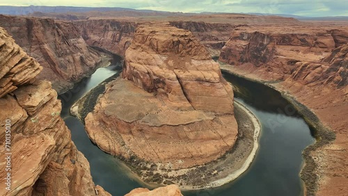 the horseshoe bend in the colorado river