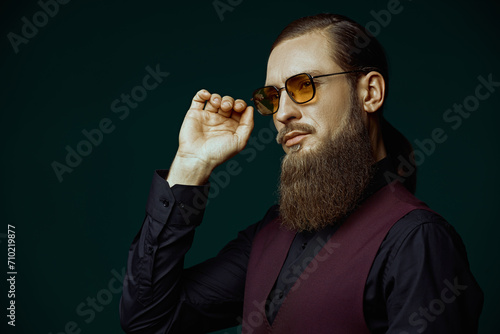 Foto confident mature man