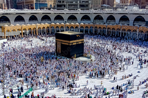 Wallpaper Mural Kaaba the center of Islam's most important mosque, the Masjid al-Haram in Mecca, Saudi Arabia Torontodigital.ca