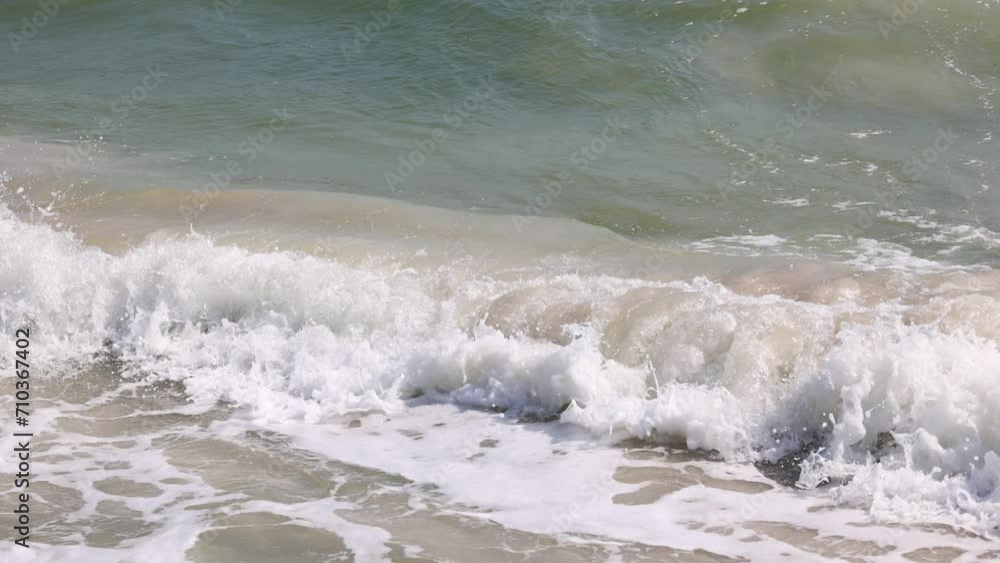 Ocean Waves Crashing on Shoreline Ocean Waves Crashing on Shoreline