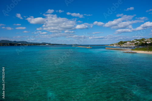 日本の沖縄県のとても美しい海の風景
