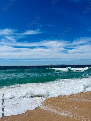 Waved ocean  blue ocean horizon  seascape horizon background  natural ocean view