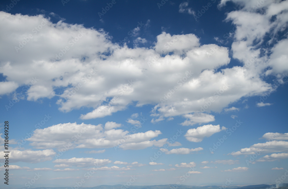 Fototapeta premium Beautiful blue sky and clouds natural background
