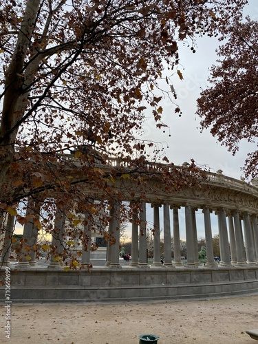 Retiro essentials - Alfonso xiii monument  photo