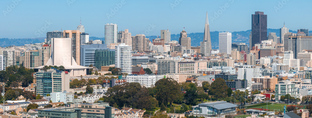 Panoramic aerial view of the San Francisco downtown.