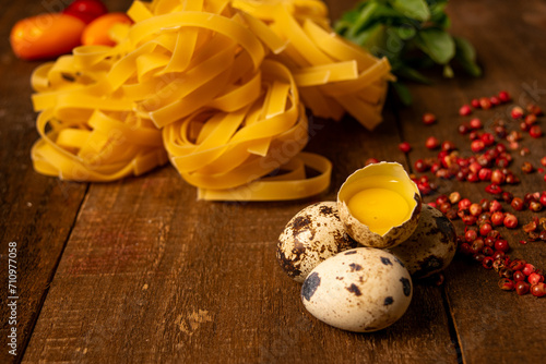Tapety artystyczne quail egg