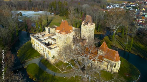 Ruine Pottendorf - Drohnenflug photo