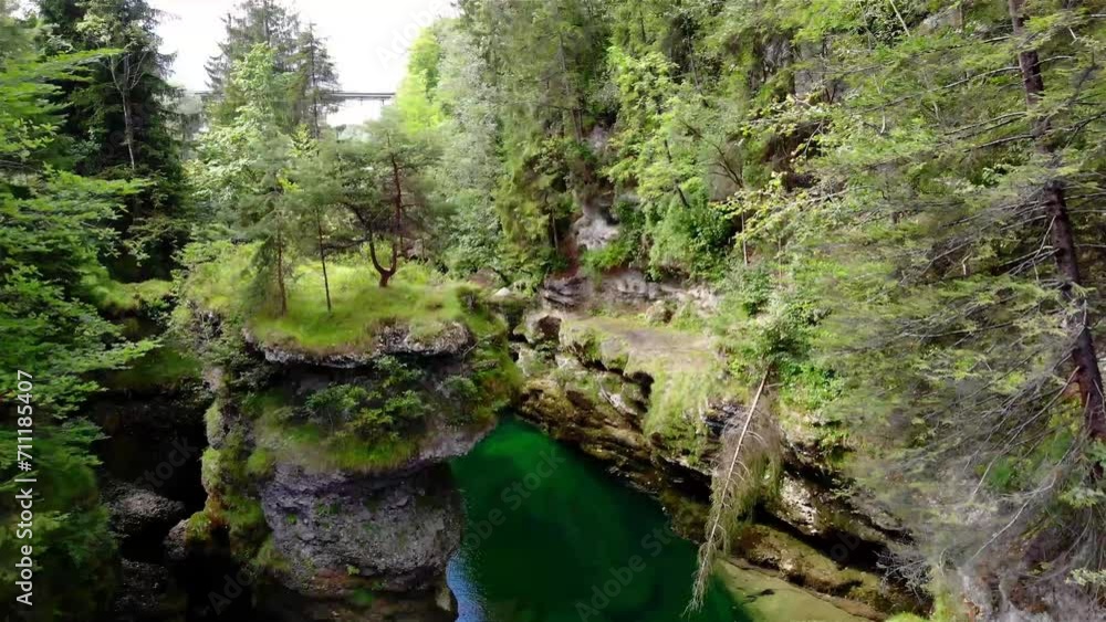Schöner Wasserfall - Traunfall im Salzkammergut Schöner Wasserfall - Traunfall im Salzkammergut