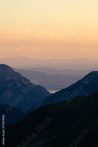 Sunset over the hills © Jhazy