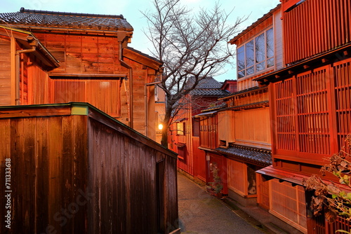 Foto Kazuemachi Chaya District with teahouses and shops situated at Kazuemachi, Kanaz