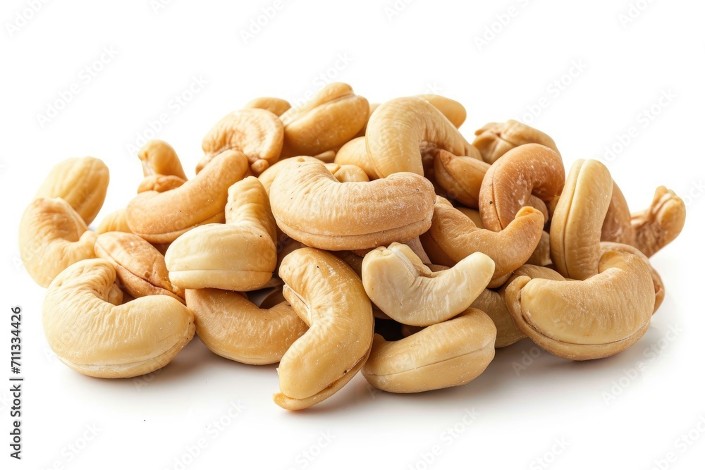 Fototapeta premium cashew nuts on white background
