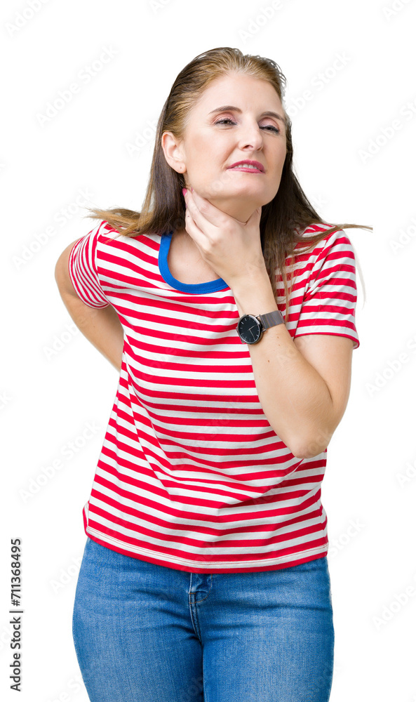 Fototapeta premium Middle age mature woman wearing casual t-shirt over isolated background Touching painful neck, sore throat for flu, clod and infection