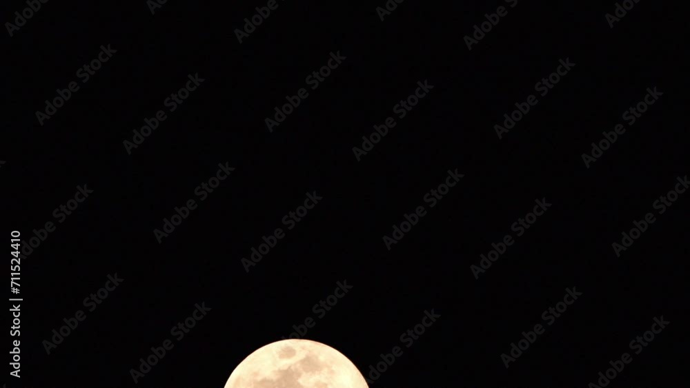 Moon Timelapse, Stock time lapse : Full moon rise in dark nature sky, night time. Full moon disk time lapse with moon light up in night dark black sky. High-quality free video footage or timelapse Moon Timelapse, Stock time lapse : Full moon rise in dark nature sky, night time. Full moon disk time lapse with moon light up in night dark black sky. High-quality free video footage or timelapse