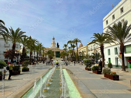 Fuente la Luminosa at the Plaza de San Juan de Dios with a view towards the city hall of Cádiz, Andalusia, Spain