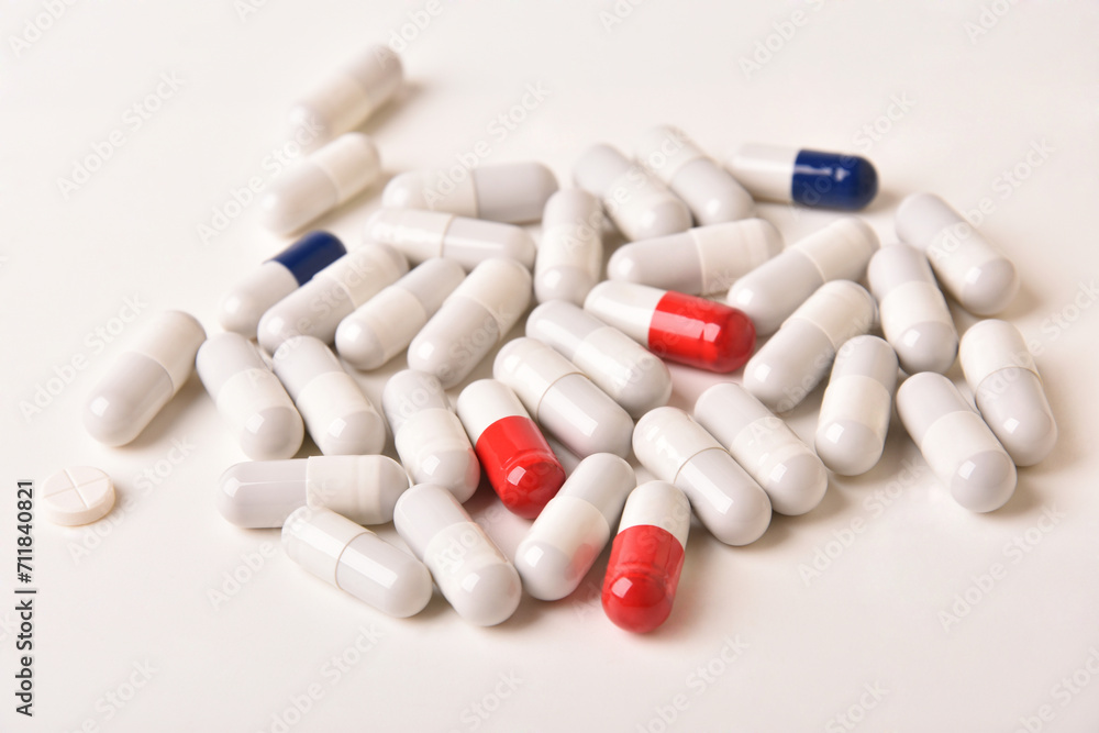 Medical, capsules, pills and tablet
