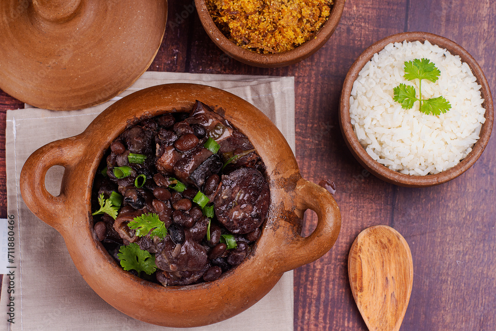 Feijoada Brasileira - Comida Brasileira - Feijão Preto - Feijoada ...