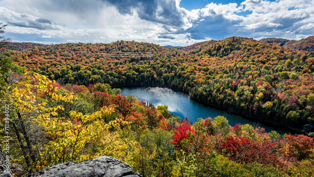 Fototapeta premium lake and forest in autumn in quebec, canada