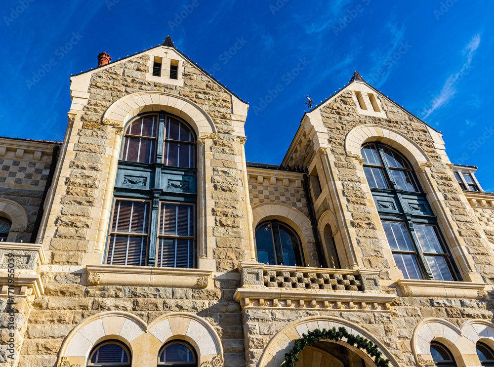 Fototapeta premium The Romanesque 1892 Victoria County Courthouse, Victoria, Texas, USA