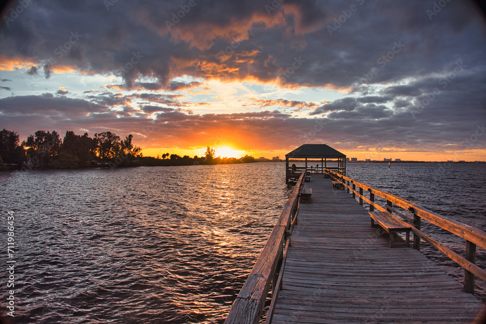 Obraz premium Sunset on the Indian River in Indialantic Florida