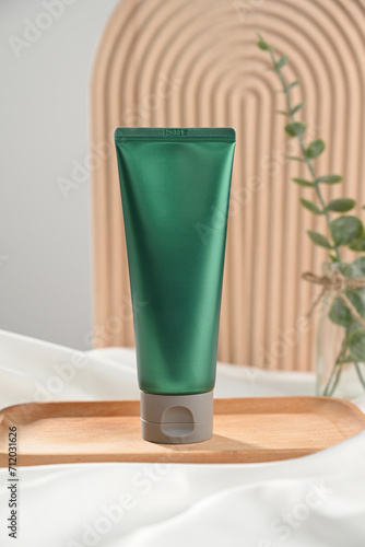 unmarked brand tube product concept