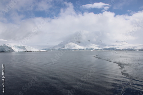 Cruising in Borgen Bay, Antarctica. © SJM 51