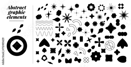 Gran set de formas variadas contemporaneas. Recursos graficos para pegatinas de venta, descuento, iconos, insignias. Formas abstractas variadas vectorizadas, circulares, alargadas, 