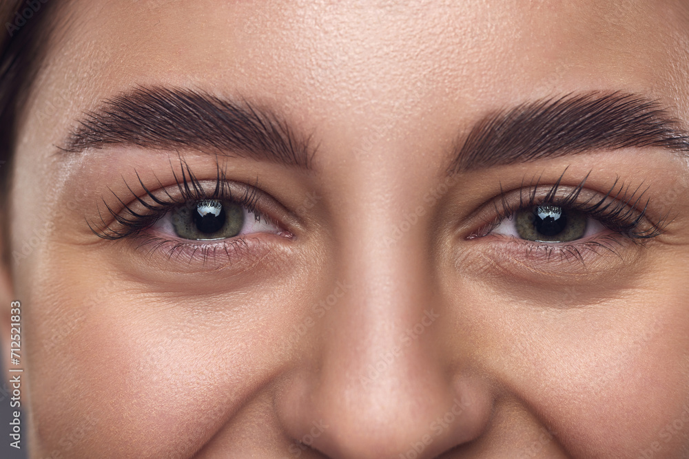 Fototapeta premium Anti-aging skincare line promoting creams that target delicate under-eye area.