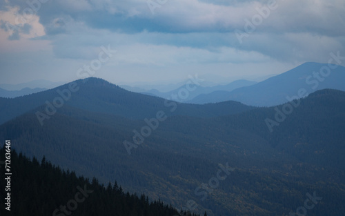 Carpathians, sunrise © Oleksandr Krainiukov