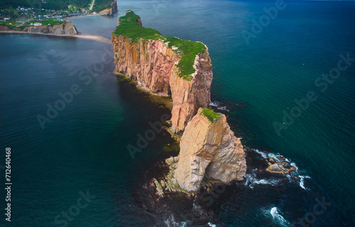 The beautiful colors, natural arch and shape of famous Perce Rock on the Gaspe P Fototapet