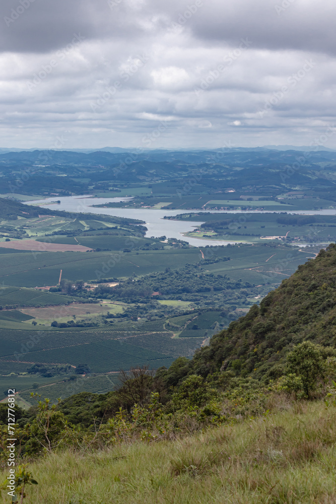 vista panorâmica do lago de furnas, na cidade de Boa Esperança, Estado de Minas Gerais, Brasil vista panorâmica do lago de furnas, na cidade de Boa Esperança, Estado de Minas Gerais, Brasil