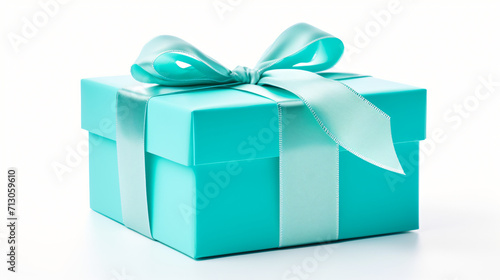 Tiffany blue gift box © Little