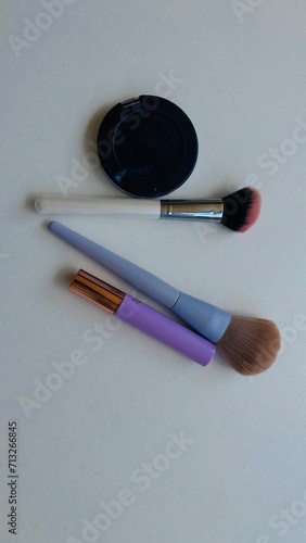 Makeup Utensils Tools (ID: 713266845)