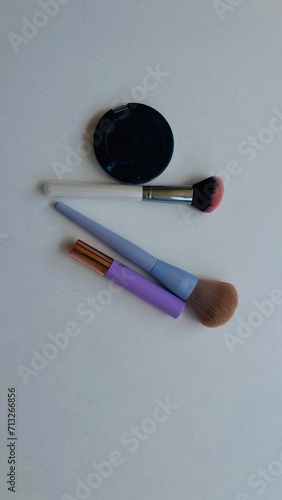 Makeup Utensils Tools (ID: 713266856)